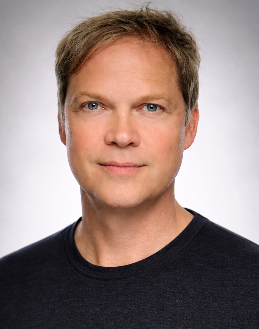 G. Sandberg - CEO and Founder of askaieu.com